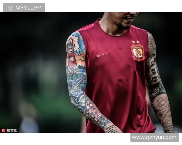 足球明星独特纹身背后的故事与过程全记录