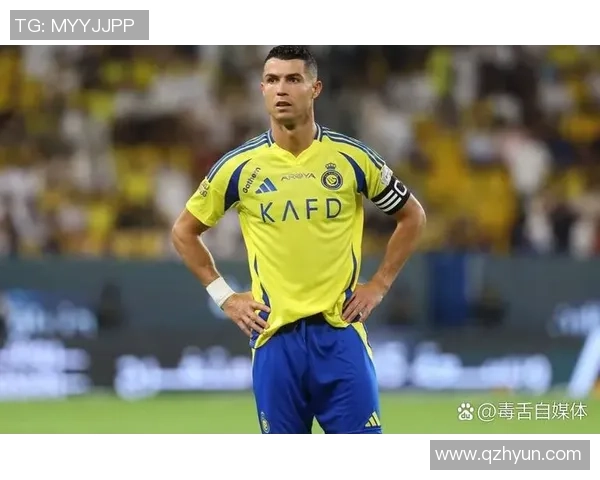 足球明星纷纷开通微博分享生活点滴引发粉丝热议与互动热潮